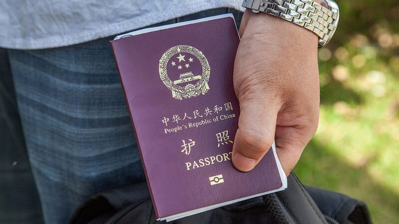 中國人出不去了 移民局下令嚴控出國