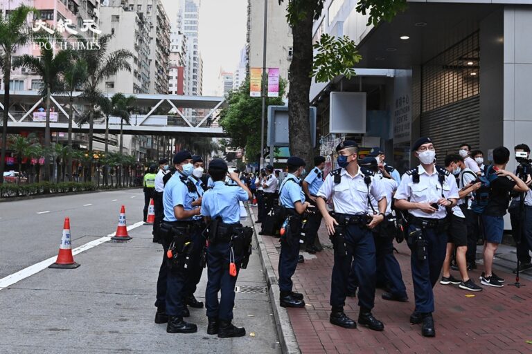 香港七一遊行被禁 逾萬港警戒備 鄒幸彤再被捕