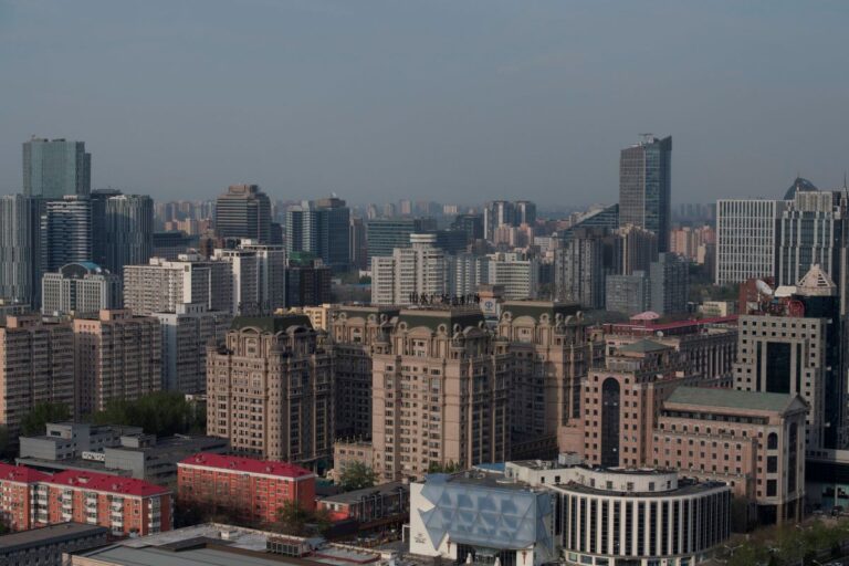 7個月調控352次 密集圍堵房地產市場為哪般？