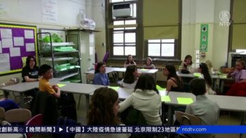 如果强制学生戴口罩 佛州将停止学区拨款