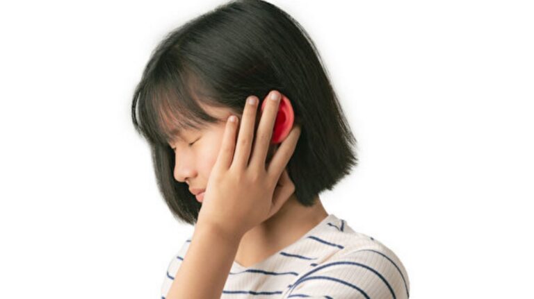 挖耳朵、游泳 耳朵發癢疼痛？3招防外耳炎
