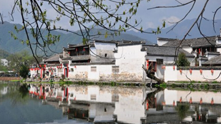 【命理】聽到陰間紀錄還不悔改 打一鞭還一鞭現世現報實例