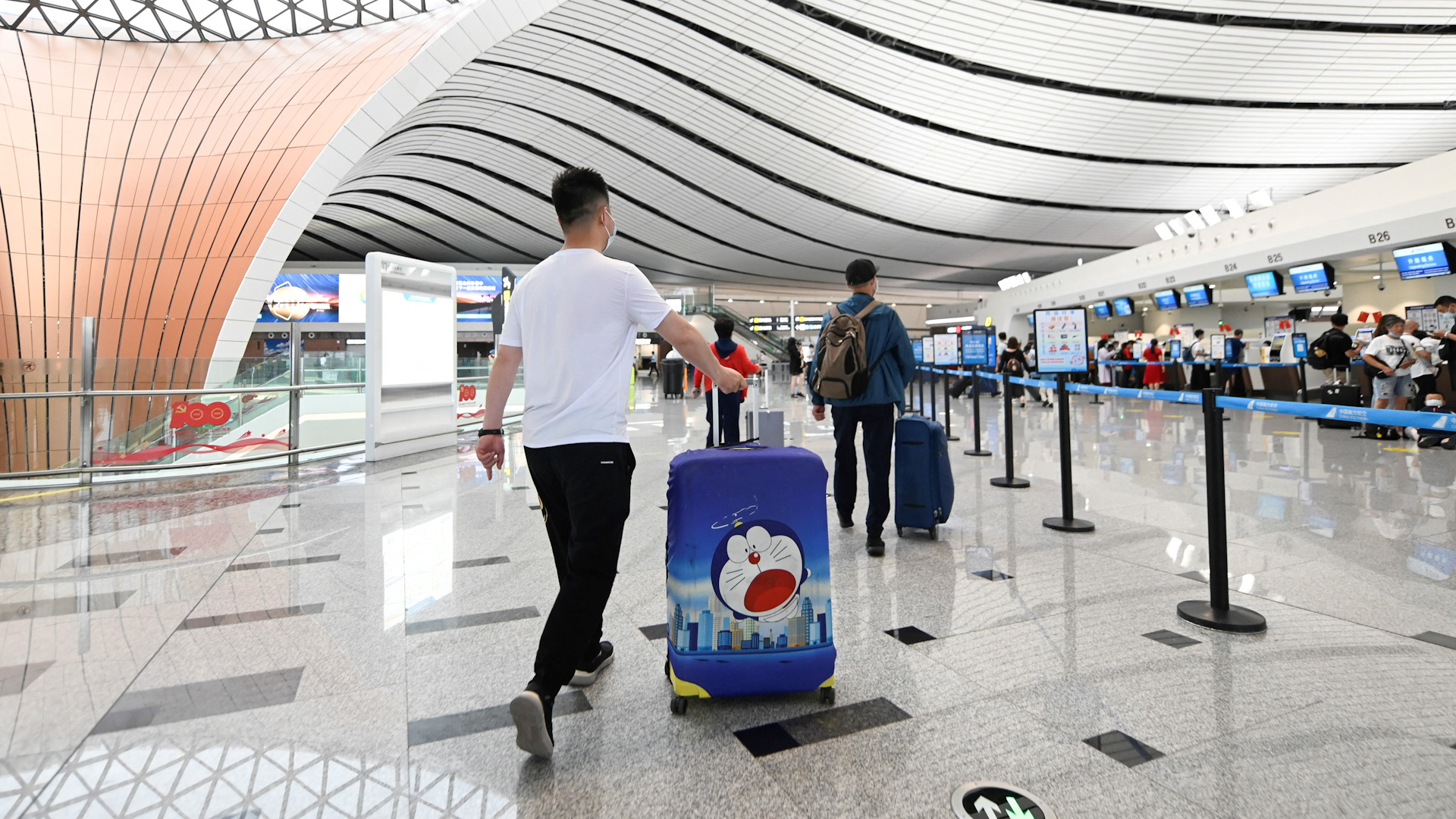 美國限制中方航空客座率 旅行社：留學生受影響 - Vimarsana News
