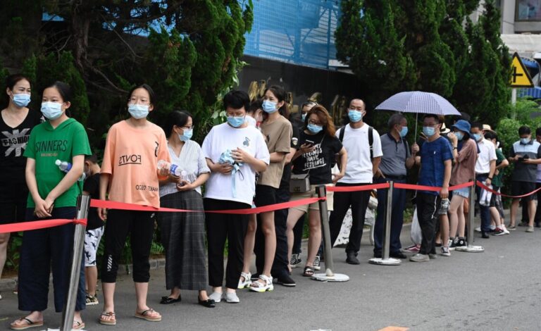 北京現疫情 嚴控民眾進京 乘務員被異地封管
