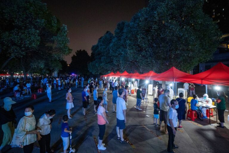 中國17省現疫情 144個中高風險區 北京5G大會延期