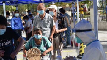 全員檢測混亂無序 南京2歲童疑近距離接觸感染