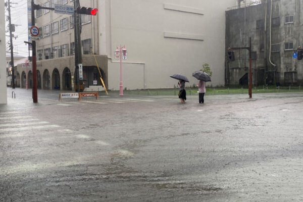 日本九州创纪录大雨酿6死4失踪 下雨 佐贺 新唐人中文电视台在线