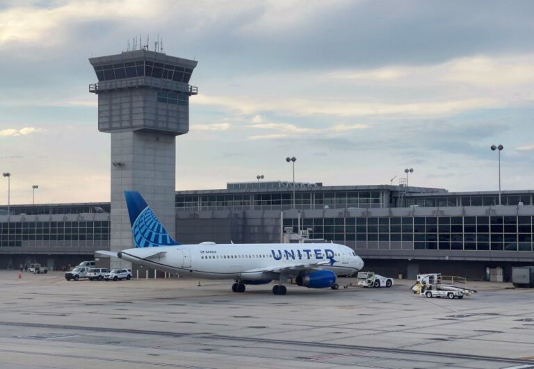 美報復制裁 中國4家航空各一班機載客率不超過40%