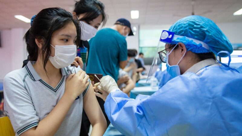 中國多地僱人「代打疫苗」 費用高達五千元