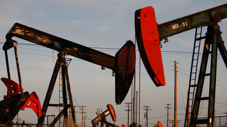 【財經簡訊】 OPEC+重新考慮增產協議 印度有望明年初重啟出口