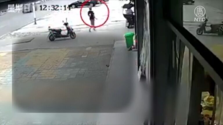 戾氣遍地 湖北發生男子當街隨意錘擊路人