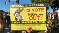 纽森暂留任 加州议员吁改革罢免制度