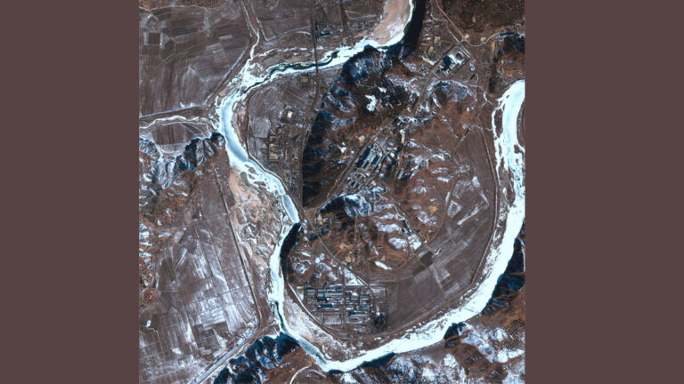 衛星圖像顯示 朝鮮正擴建核設施中的鈾濃縮廠