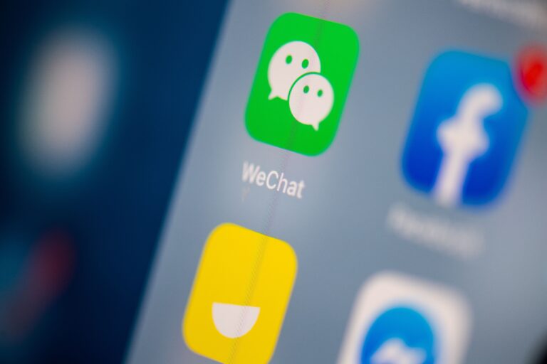 微信實行「一微兩制」 國內外信息交流時斷時續