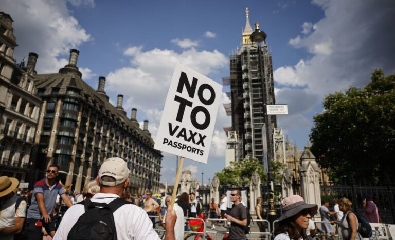 英疫情政策轉向 取消疫苗護照及部分緊急權力