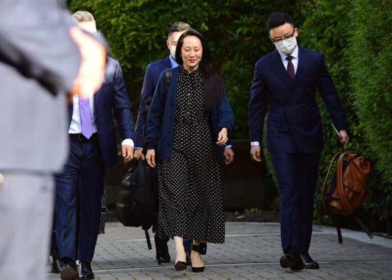 孟晚舟被捕內幕曝光 習近平下令抓人換囚