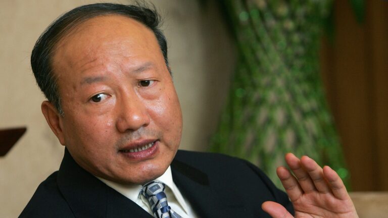 海航前董事長陳峰一審判12年 罰金2.2億