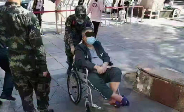 傳「軍老虎」谷俊山從秦城到301就醫 帶手銬、眼罩