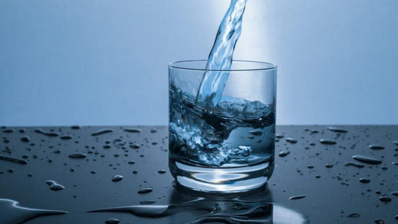 睡前喝的這杯水 到底是要命水還是養命水？