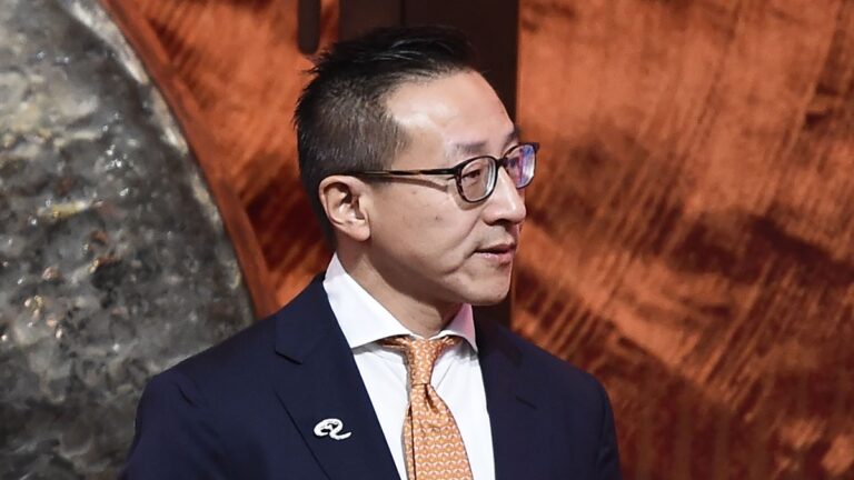 潘朵拉文件：蔡崇信借境外公司操盤阿里巴巴