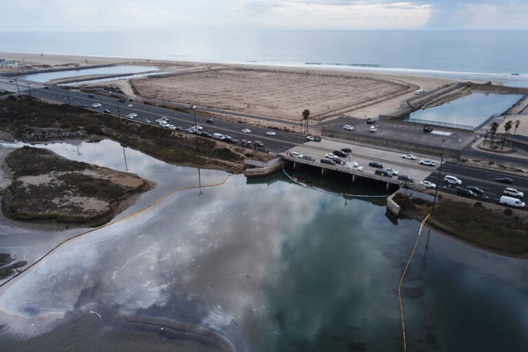 加州漏油浩劫 疑塞船致船錨撞擊海底油管釀禍