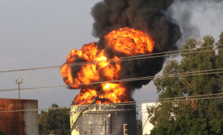 燃料短缺之際 黎巴嫩儲油槽又爆發大火