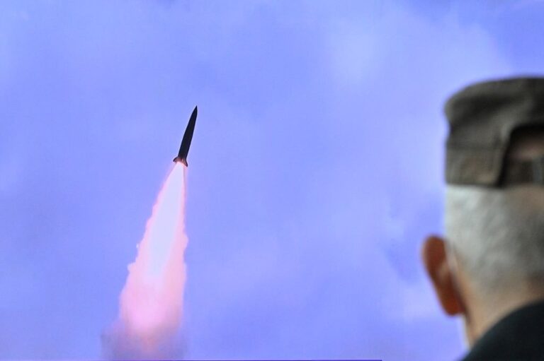 【短訊】朝鮮發射兩枚彈道導彈 一枚失敗