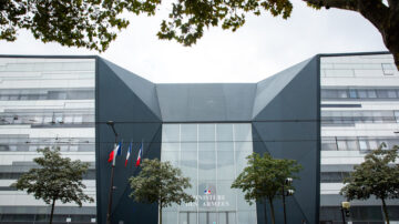法国报告：中共大使被瑞典朝野赶走的内幕