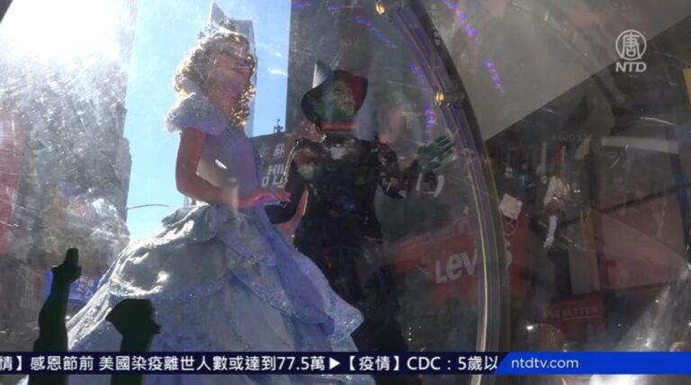 百老匯回歸演出季 時代廣場展出劇目水晶球
