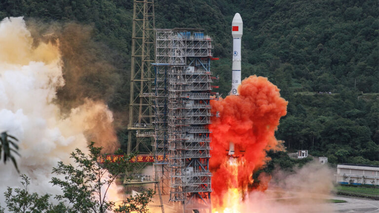 章家敦：中共實踐21號實乃「衛星破碎機」