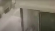 內蒙古通遼持續暴雪 一樓「憑空消失」(視頻)