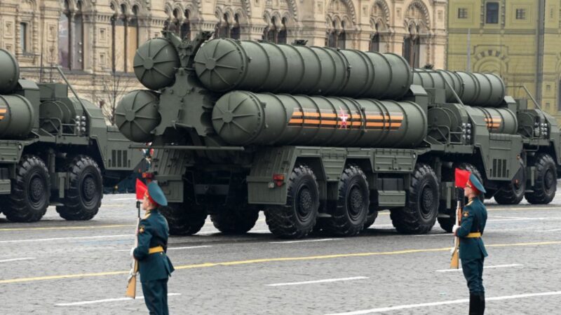 中印边境紧张对峙 俄向印度提供S-400防空系统