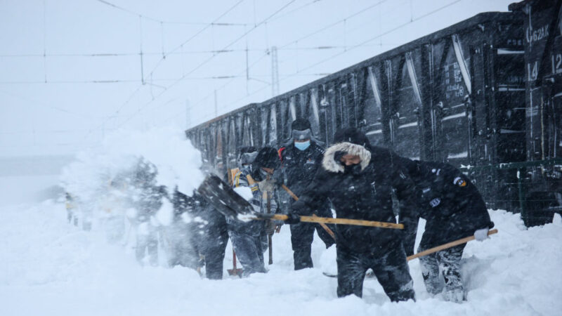 通辽暴雪近六千人受灾 千余棚舍受损 上百牲畜死亡