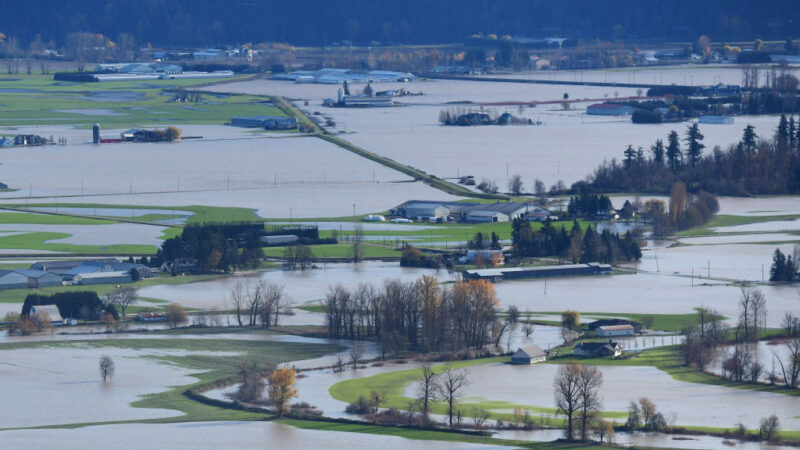 500年一遇 加拿大卑诗省洪灾进入紧急状态