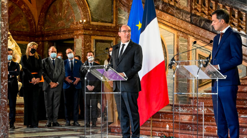法国总理打完疫苗仍染疫 比利时总理4部长隔离