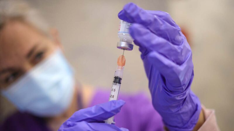 10州就医护人员接种疫苗令 集体起诉拜登政府