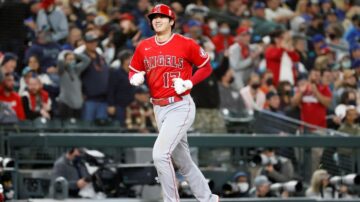 投、打皆入选年度最佳阵容 大谷翔平MLB第一人