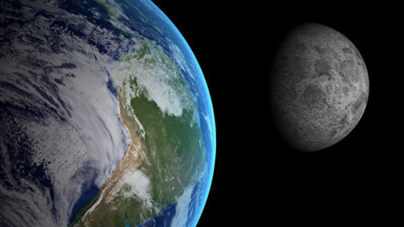 神秘天体在地球附近绕行 或是月球碎片