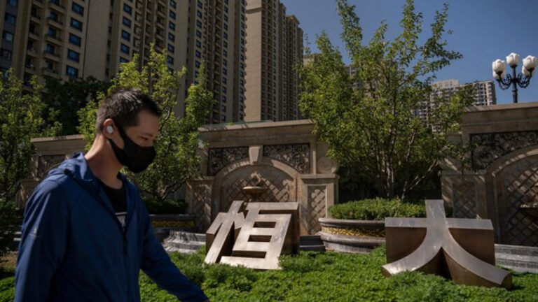 恆大港股停牌一天原因未明 恢復交易後離奇漲