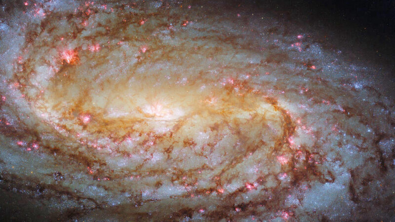 科学家发现银河系中心黑洞定期向太空“打嗝”