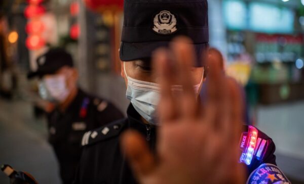 彭博驻北京员工遭中共拘留一年 至今杳无音信