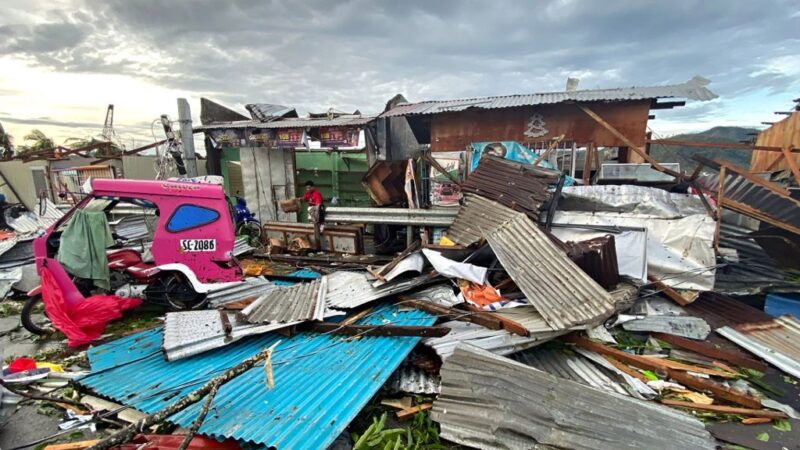强台雷伊横扫菲律宾 沿岸全毁死亡升至208人