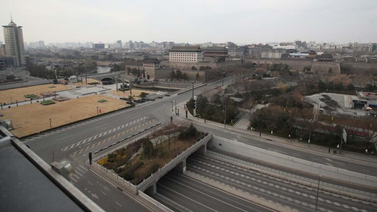 西安網民自稱物資充足 網友一查是市政府家屬院