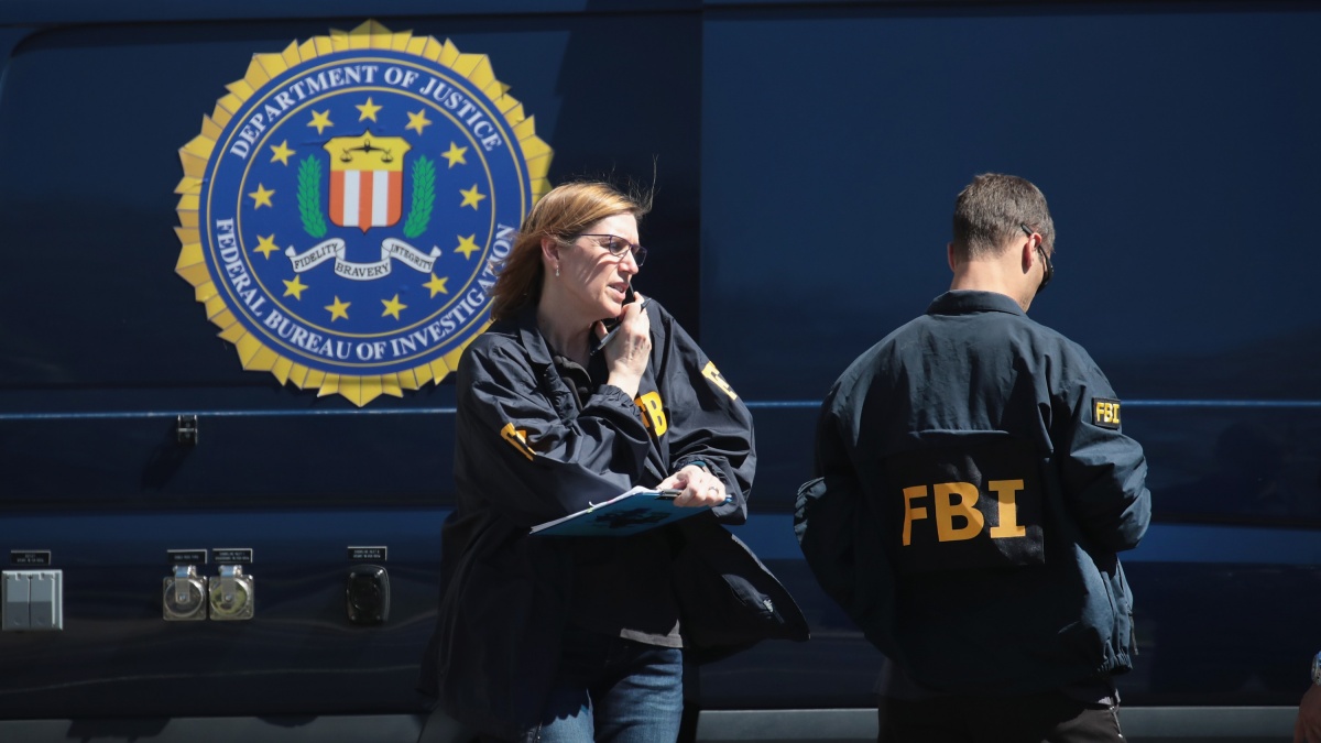FBI推新紀錄片 曝光中共經濟間諜手段 | 美國聯邦調查局 | 新唐人电视台