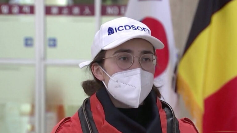 19歲少女挑戰單飛環球紀錄 抵達亞洲首爾站