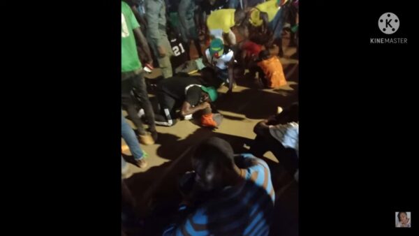 非洲国家杯 喀麦隆球场推挤踩踏酿至少6死数十伤