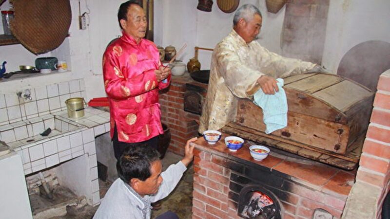 中国传统“小年” 祈望灶神“上天言好事”