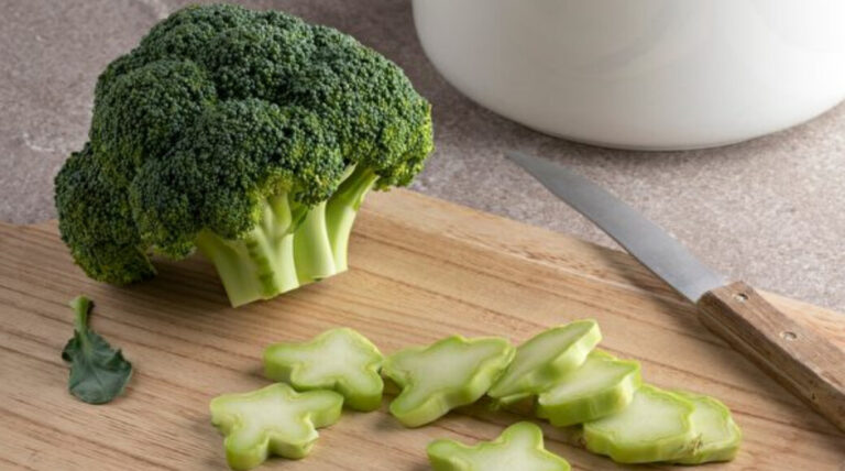 西蘭花的莖不要扔 4種做法為菜餚添新鮮感
