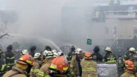 纽约市一公寓楼起火后爆炸 至少一死