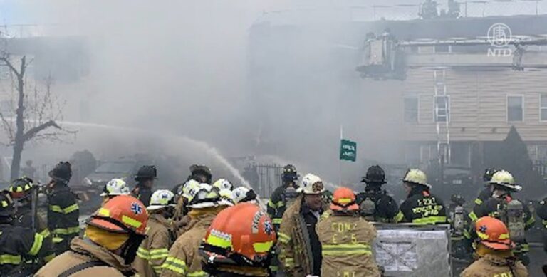 紐約市一公寓樓起火後爆炸 至少一死